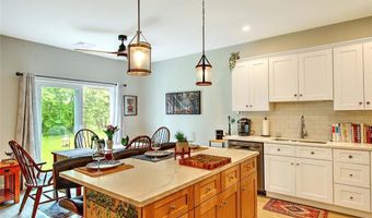 1485 Lonsdale Ave C, Lincoln, RI 02865