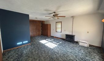 142 W South St, Ainsworth, NE 69210