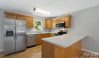 76 Selwyn Rd, Asheville, NC 28806