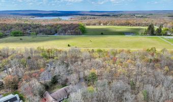42 Ottomanelli Dr, Albrightsville, PA 18210