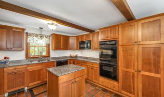 69 King Rd, Bedford, NH 03110