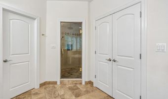 5114 WESSLING Ln, Bethesda, MD 20814