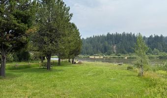3 Lyons Ln, Cascade, ID 83611