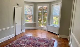 96 Rhode Island Ave 3, Newport, RI 02840
