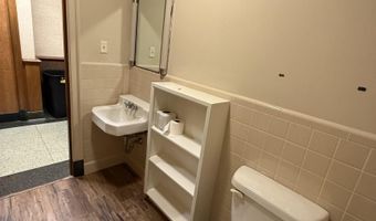 330 E College, Batesville, AR 72501