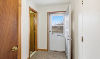 565 Clark Ave APT 17, Bristol, CT 06010