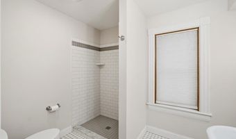 241 Loomis St, Burlington, VT 05401