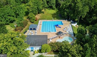 5603 INDEPENDENCE Cir, Alexandria, VA 22312