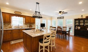 300 Teal St, Albertville, AL 35950