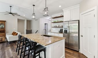 24261 Trail Ridge Ct, Adel, IA 50003