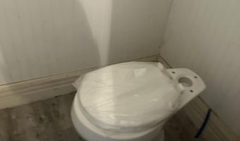 6 Henry St, Amsterdam, NY 12010