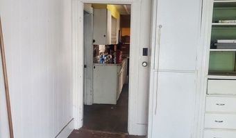 195 Orange St, Athol, MA 01331
