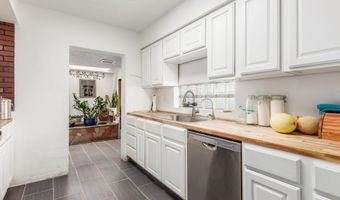 515 W TOLEDO St, Chandler, AZ 85225