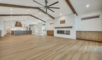 2707 1st St, Arnolds Park, IA 51331