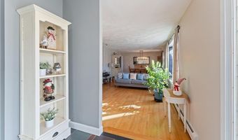 179 Old River Rd, Lincoln, RI 02865