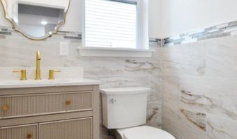 92 W 6Th St, Bayonne, NJ 07002