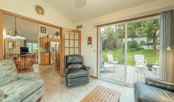 7549 W Village Crest Dr, Madison, WI 53719