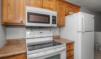 703 Meadow Pl, Ames, IA 50010