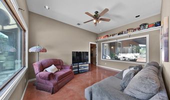 1523 Meadow Gln, Adkins, TX 78101