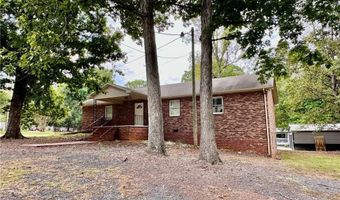 196 Emmanuel Church Rd, Asheboro, NC 27205