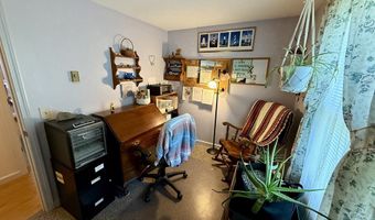 348 Nichols Rd, Barre, MA 01005