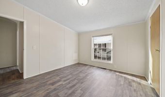 521 Rio Grande Dr, Adrian, MI 49221