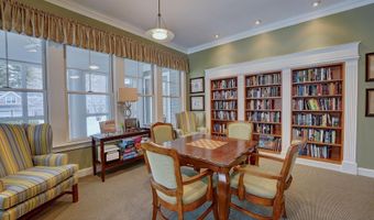 100 Shepards Cove Rd H301, Kittery, ME 03904