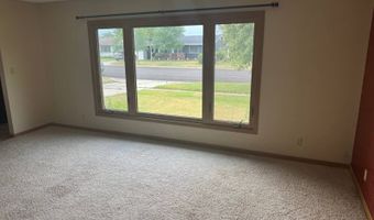 214 13th St W, Bottineau, ND 58318