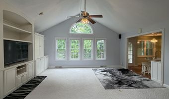 206 Meadow Ridge Dr, Bardstown, KY 40004