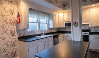 1205 N Main, Abbeville, SC 29620
