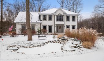 365 River Glen Dr, Aurora, OH 44202