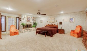 10745 Rosemar Ln, Adkins, TX 78101