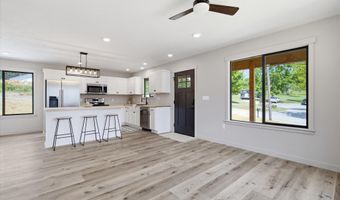 805 Ward St, Ava, MO 65608