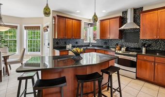 22 Elizabeth Way, Bedford, NH 03110