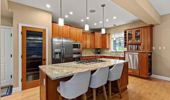 5020 Cape Seville Dr, Anchorage, AK 99516