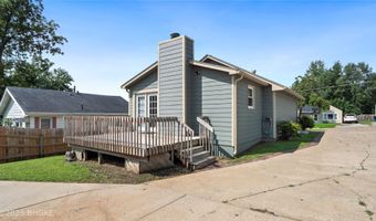 2325 E 40th Ct, Des Moines, IA 50317