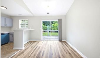 5612 Pine Gate Dr, Atlanta, GA 30349