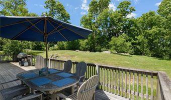 39 Brenton Rd, Newport, RI 02840