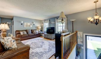 40 Sand Hill Rd, Bristol, CT 06010