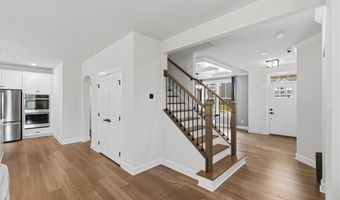 300 Crest Ln, Adams Twp., PA 16046