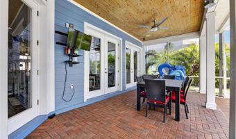 5243 BRIGHTON SHORE Dr, Apollo Beach, FL 33572