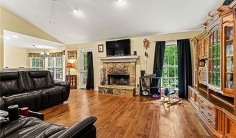 390 Cotton Tail Dr, Baldwin, GA 30511