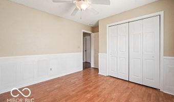 547 Deer Trail Dr, Indianapolis, IN 46217