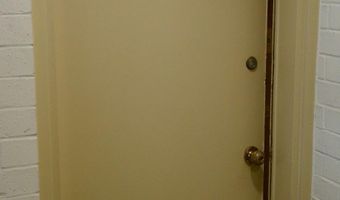 18 CROSS KEYS Rd 18C, Baltimore, MD 21210