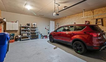 3303 E HEIDEMANN Dr, Appleton, WI 54915