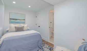 810 MADISON St NW, Washington, DC 20011