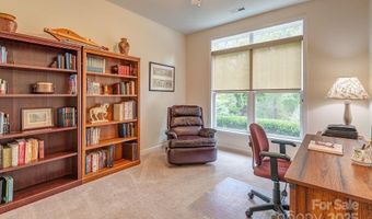 11 River Walk Dr, Asheville, NC 28804