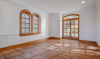 12 Runkenhage Rd, Darien, CT 06820