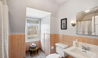 512 Rice St, Anoka, MN 55303