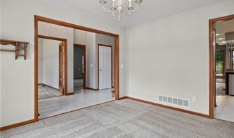 939 Barberry Cir, Amherst, OH 44001